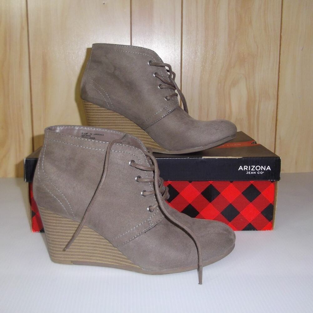 Arizona Jean Co Truffle Suede Pointed Toe Memory Foam Wedge 3" Ankle Boot 8.5M